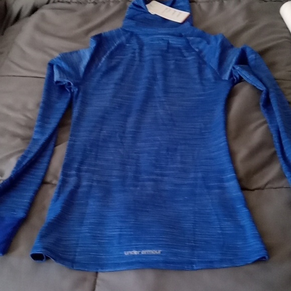 New Under Armour Women Top size M - Picture 8 of 12